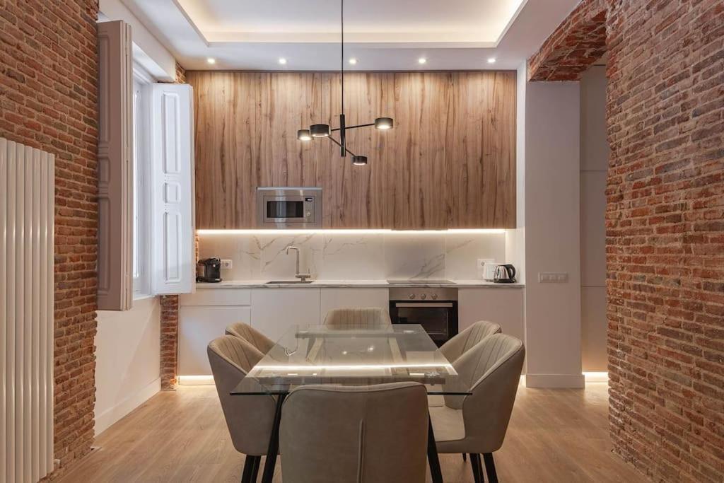 Salamanca V Calle Alcantara 3br 3bh Appartement